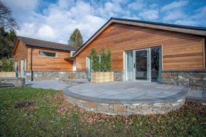 Suite 9 - Sleeping Giant Hotel - Pen Y Cae Inn